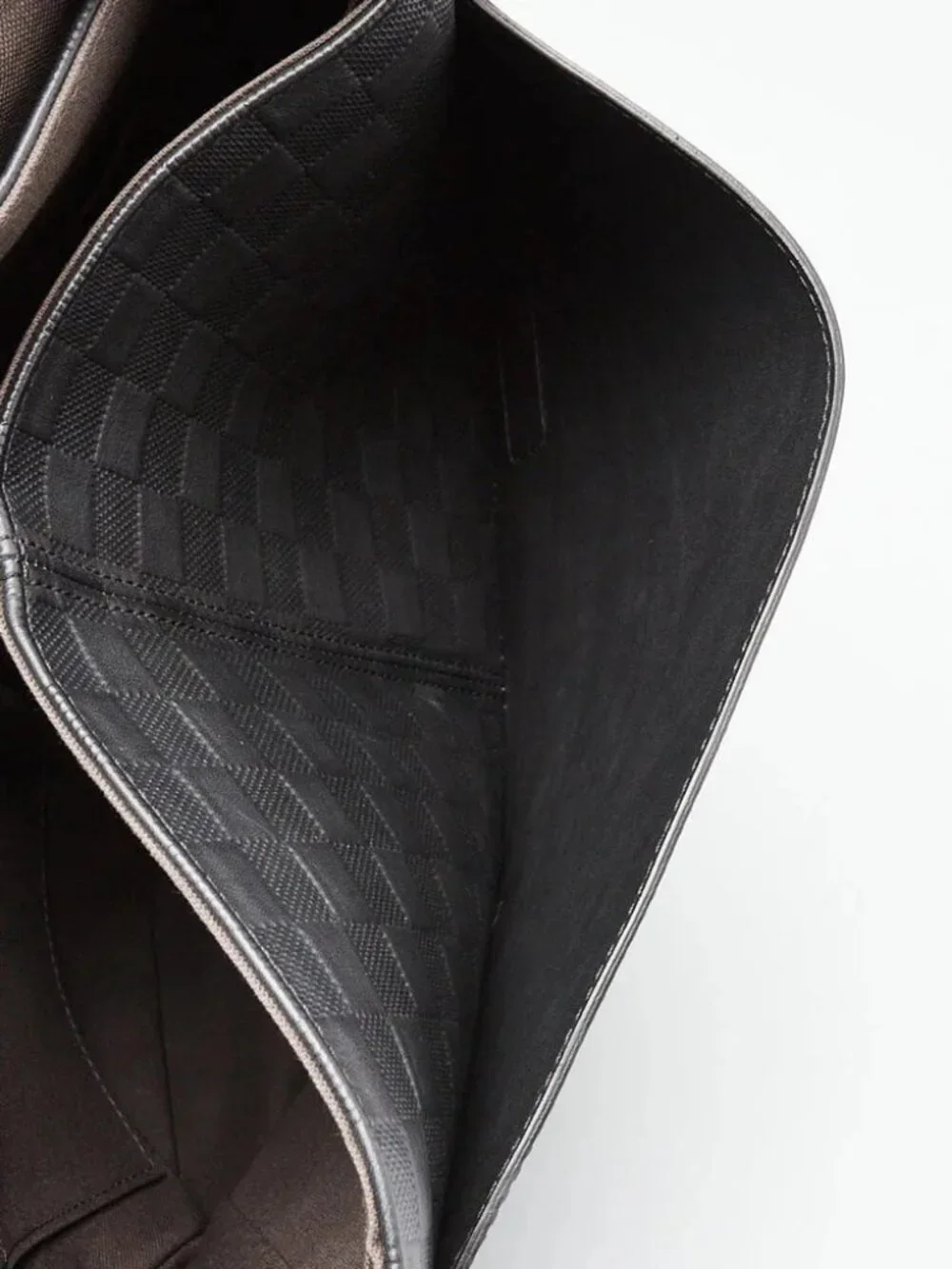 Louis Vuitton Black Damier Infini Leather District MM Bag